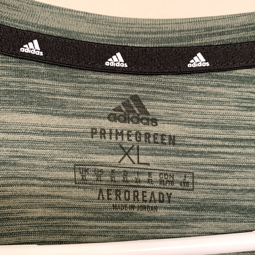 New condition Adidas Shirt - Picture 4 of 7